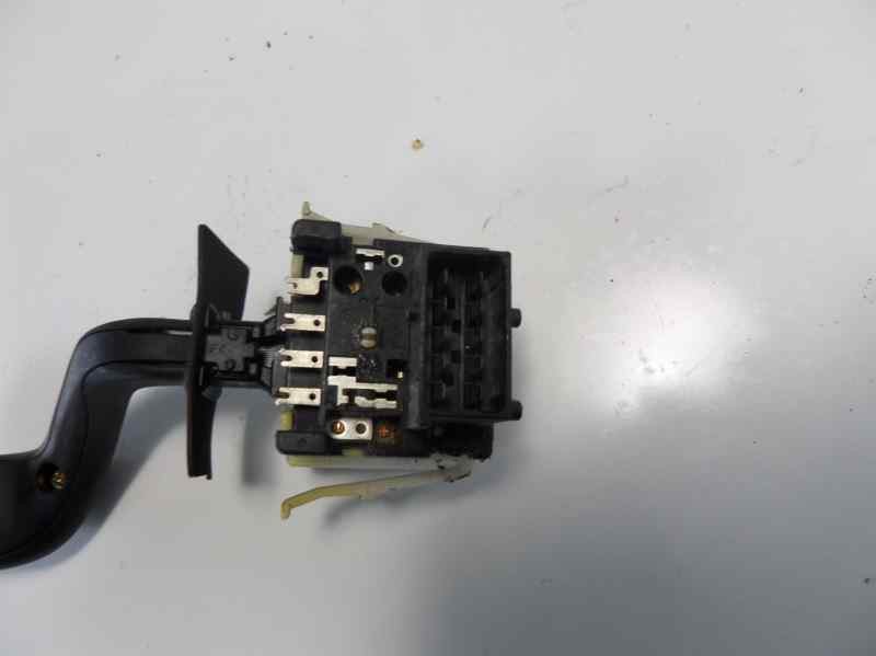 Mando intermitentes D223LMF 4739488 de Saab 9-3 (ys3f, e79, d79, d75) 2004-2015 125 CV - pieza usada