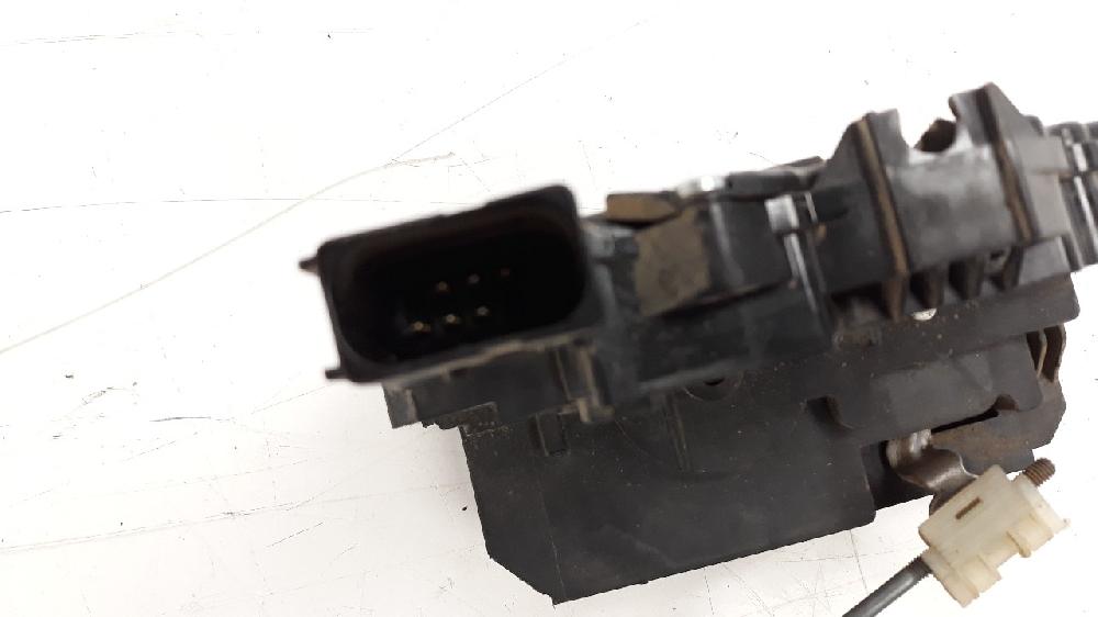 Serrure avant droit B14XER 13431840 de Opel Corsa d (s07) 2011-2014 90 CV con 55635 km - pieza usada