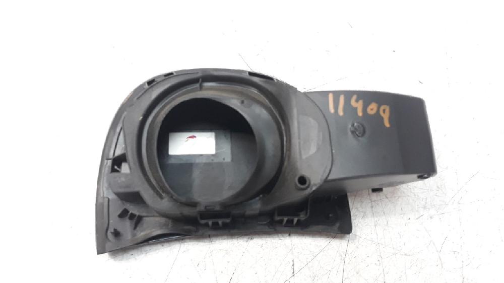 Tapa exterior combustible BH02 9801501380 de Citroen C4 cactus 2014-2018 99 CV con 79491 km - pieza usada
