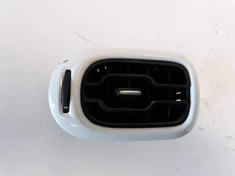 Rejilla aireadora BHY 9683043377 de Citroen C3 picasso (sh_) 2010-2017 con 15993 km