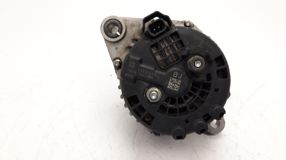 Alternador A20DTH 13579668 de Opel Insignia a sports tourer (g09) 2008-2012 160 CV con 152988 km - pieza usada