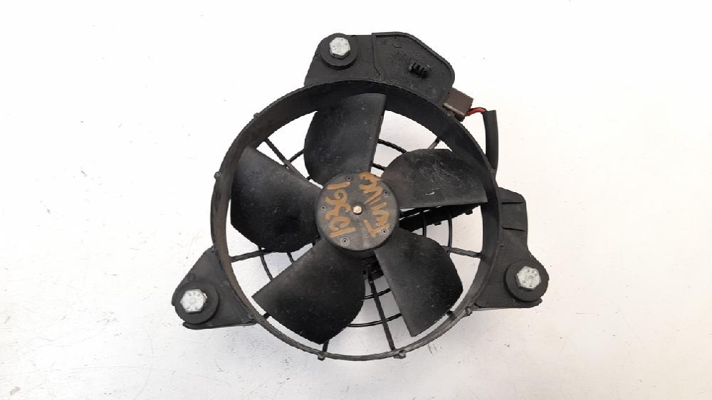 Electroventilador H4DA4 8240708 de Renault Twingo iii 2014-0 71 CV con 41066 km