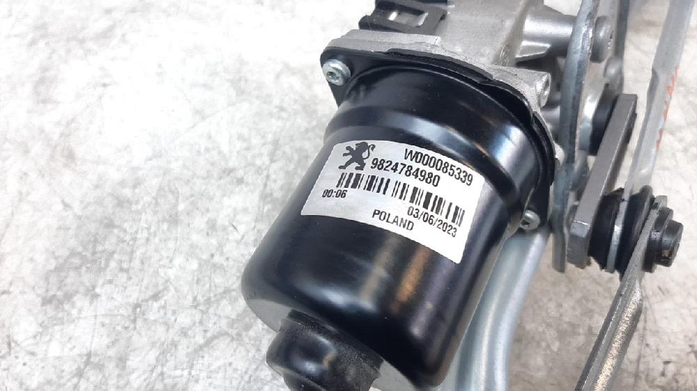 Motor limpia delantero HN05 9824784980 de Peugeot 208 ii (ub_, up_, uw_, uj_) 2019-0 101 CV con 31393 km - pieza usada