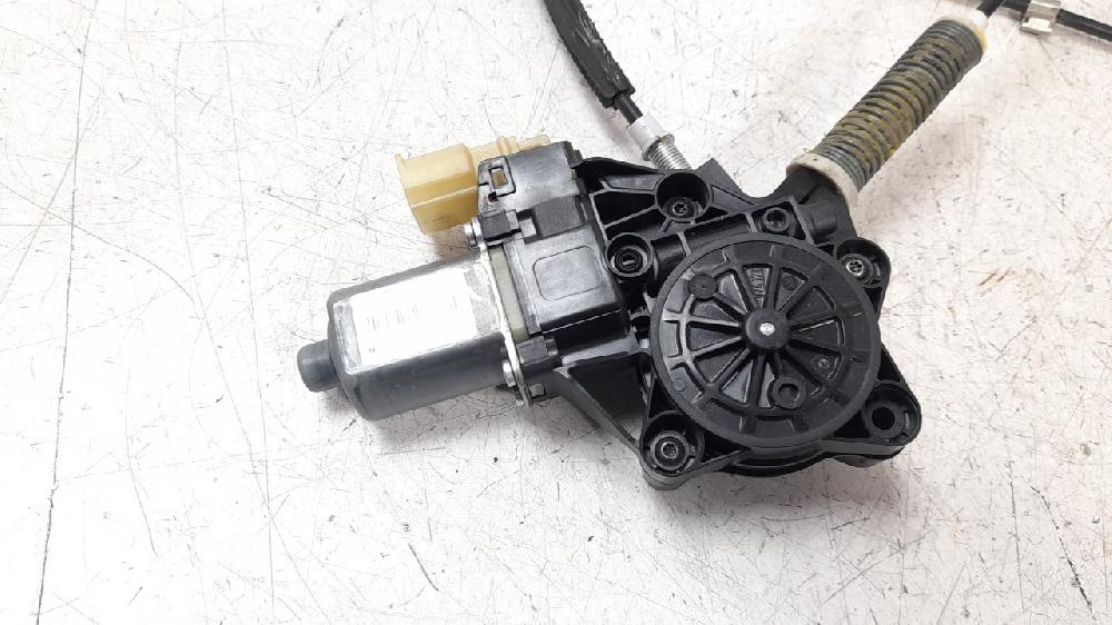 Elevalunas delantero derecho N12B16A 51332756084 de Mini Mini clubman (r55) 2007-2010 con 111034 km - pieza usada