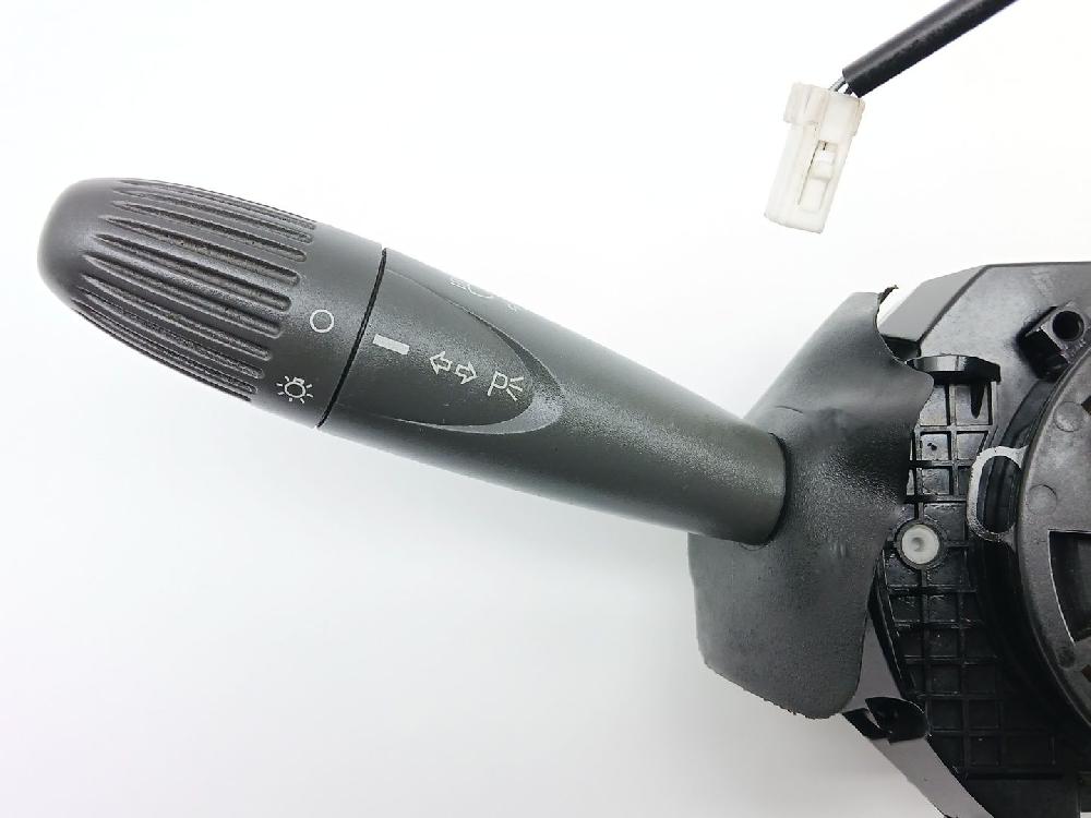Commande autoradio 188 A4.000 735444632 de Fiat Panda / panda classic (169_) 2010-2013 60 CV - pieza usada