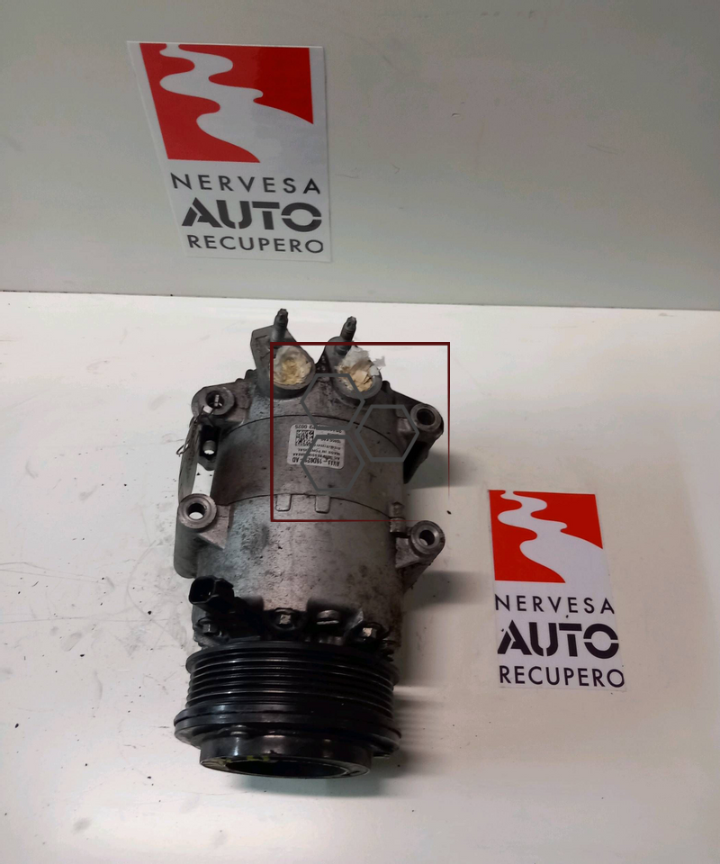 Compresseur clim 2025775 de Ford Fiesta sedán 2010-2018 - pieza usada