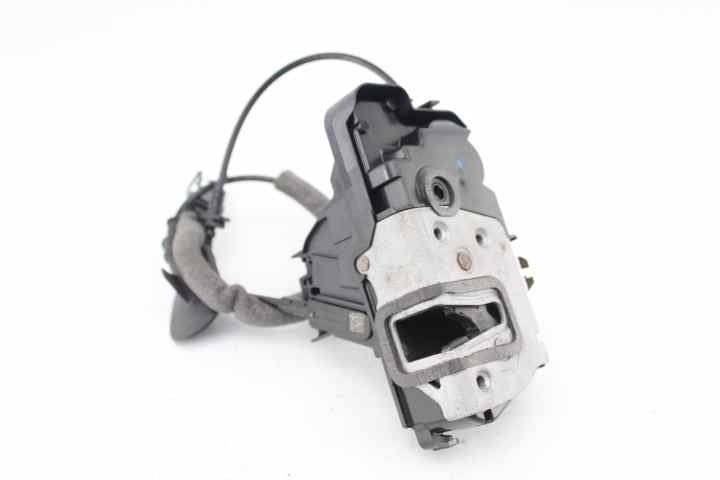 Cerradura puerta delantera derecha 2338022 de Ford Fiesta 2022-2024 155 CV