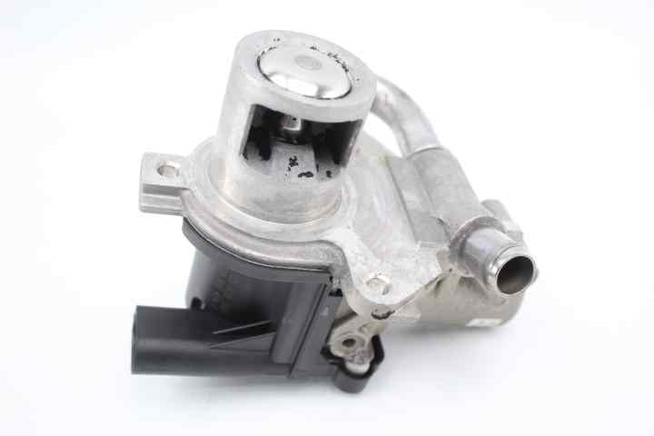Valvula egr 70036814 de Renault Megane iii fase iii 2014-2016 95 CV - pieza usada