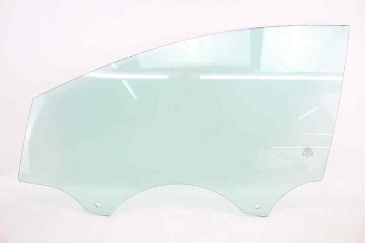 Luna delantera izquierda 1742302 de Ford Focus station 2014-2018 120 CV