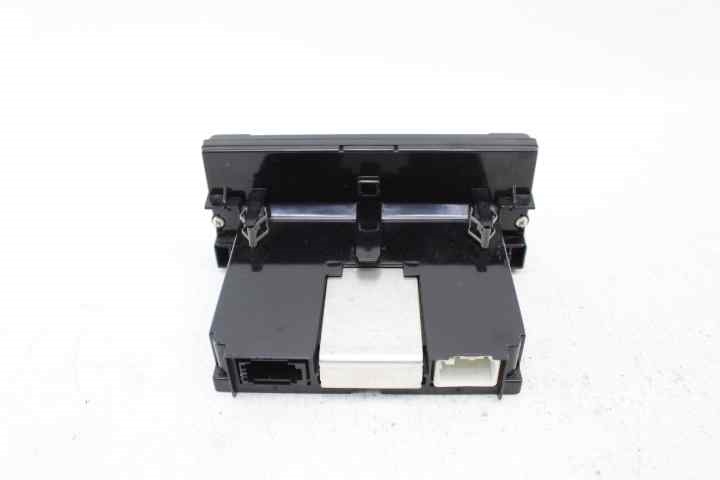 Écran multifunction 31268055 de Volvo C30 (533) 2006-2012 114 CV - pieza usada