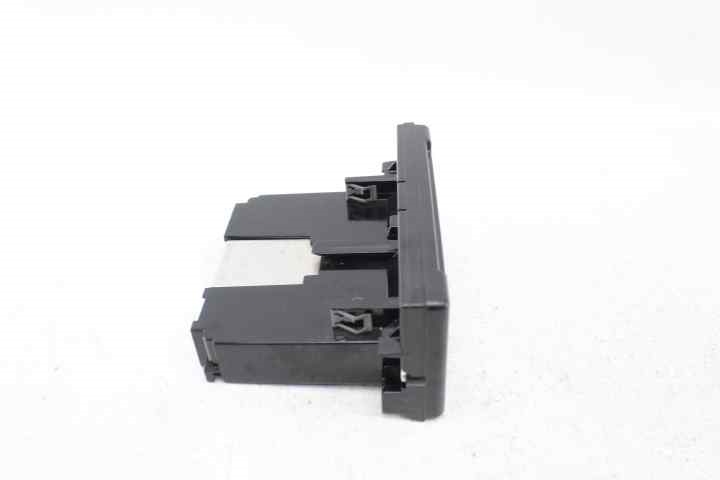 Écran multifunction 31268055 de Volvo C30 (533) 2006-2012 114 CV - pieza usada