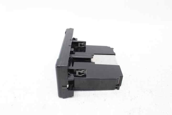 Écran multifunction 31268055 de Volvo C30 (533) 2006-2012 114 CV - pieza usada