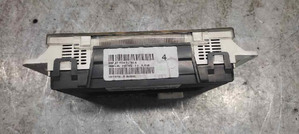 Pantalla multifunción YD22 21677652 de Nissan Almera ii (n16) 2003-2006 136 CV - pieza usada