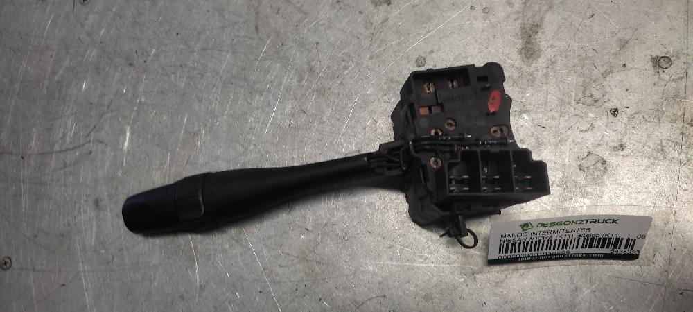 Mando intermitentes 54353334 de Nissan Micra ii (k11) 1992-2000 54 CV - pieza usada