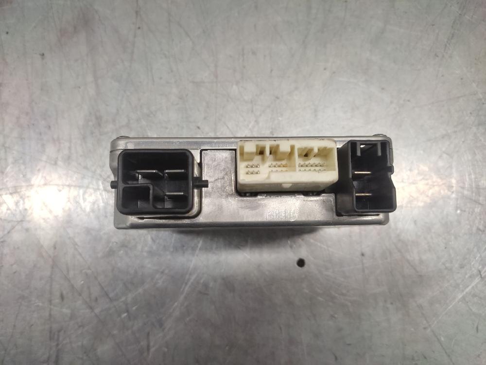 Módulo electronico 2AD 8965042040 de Toyota Rav 4 iii (_a3_) 2008-2013 136 CV - pieza usada