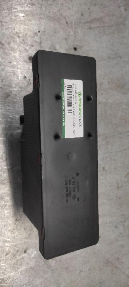 Centralina do fecho central OM606912 0132006338 de Mercedes-benz Clase e (w210) 1999-2002 136 CV - pieza usada