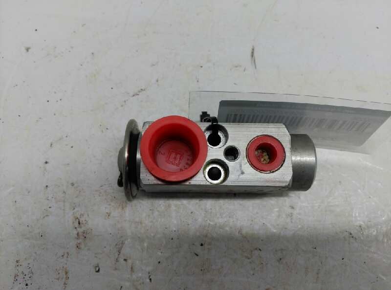 Válvula de expansion 90559850 de Opel Astra g classic sedán (t98) 2004-2008 101 CV con 126938 km - pieza usada