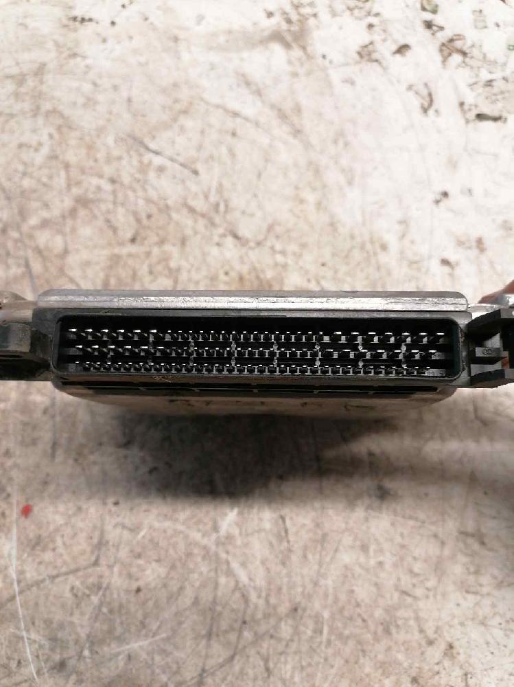 Centralita motor uce RHY 0281010500 de Peugeot 206 hatchback (2a/c) 1998-2010 90 CV - pieza usada