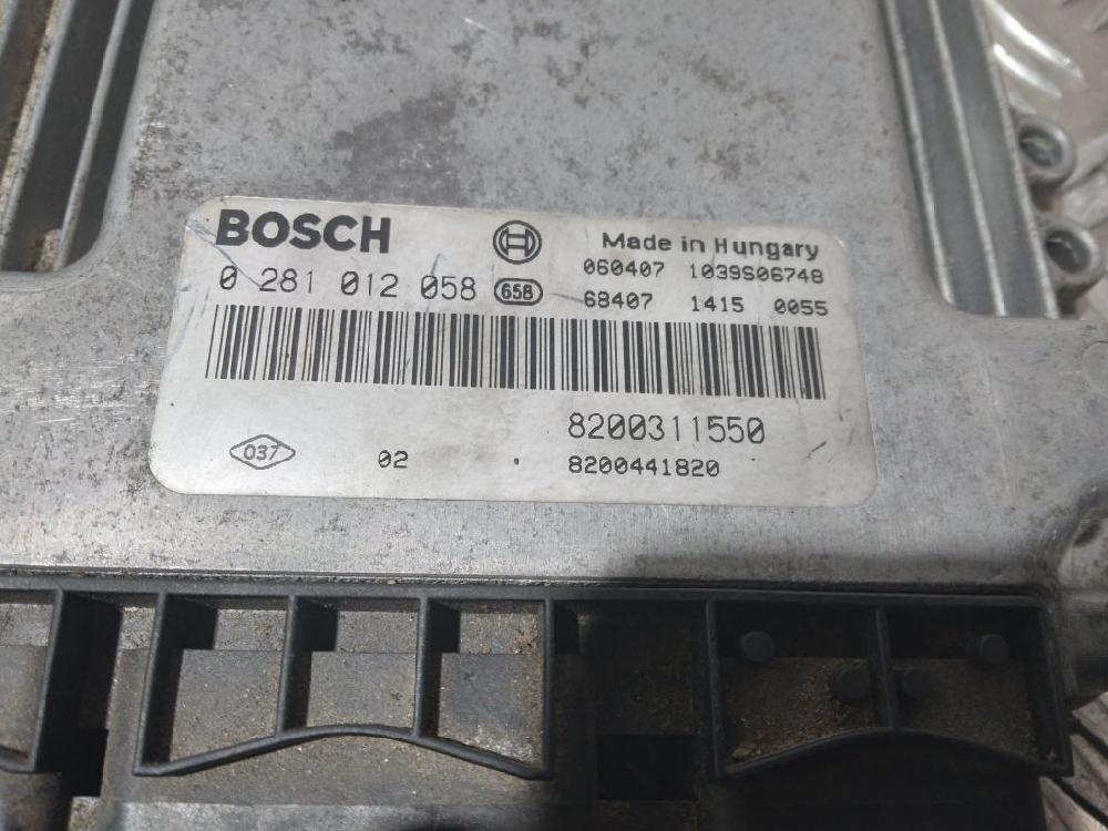 Switchboard engine uce G9T742 0281012058 de Renault Espace iv (jk0/1_) 2002-2016 150 CV con 178751 km - pieza usada