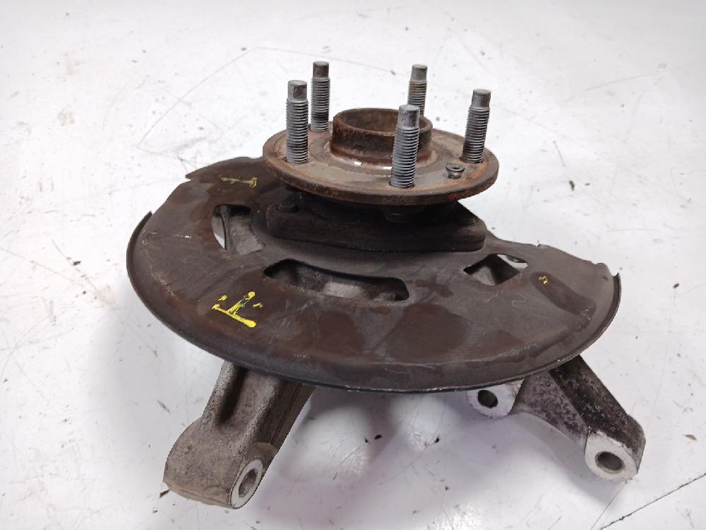 Mangueta delantera izquierda B16DTE 39030299 de Opel Astra k (b16) 2015-0 110 CV con 159909 km - pieza usada