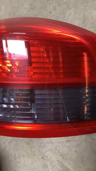 Faro posteriore destro G9T70 D7 8200014360 de Renault Vel satis (bj0_) 2002-2009 150 CV - pieza usada