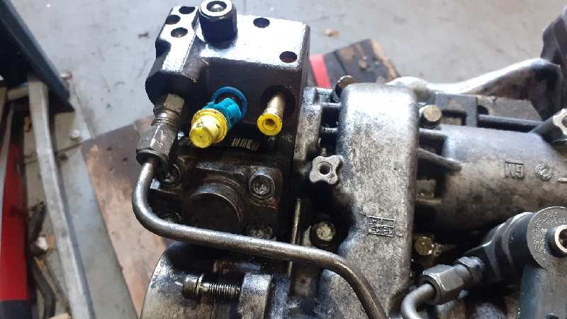 Injection pump 0445010204 de Fiat Fiorino furgón/ranchera familiar (225_) 2007-2018 80 CV - pieza usada