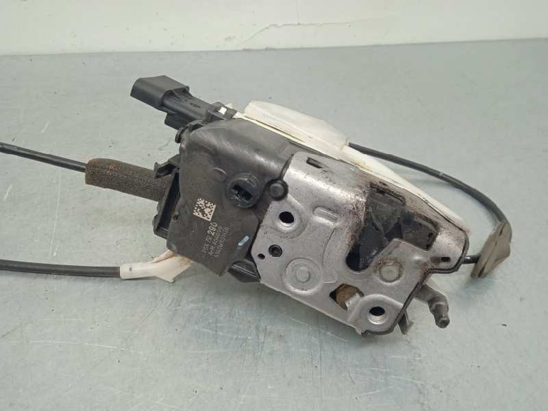 Cerradura puerta delantera derecha 9HZ 732290 de Peugeot 3008 monospace (0u_) 2009-2016 109 CV con 173833 km - pieza usada