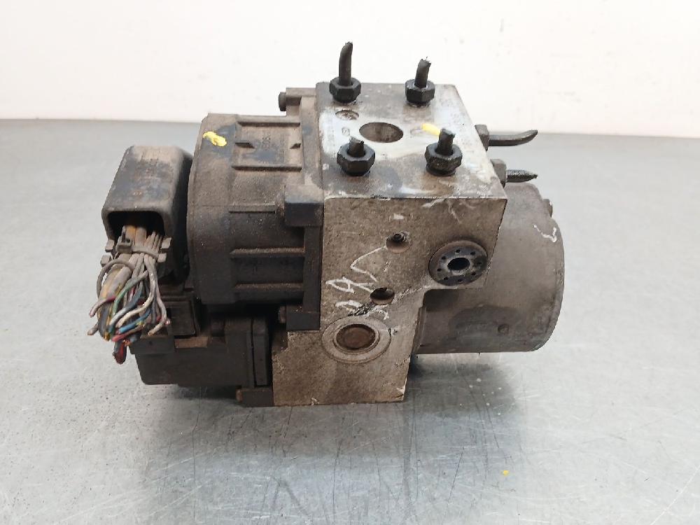 Abs QG15DE 0265216899 de Nissan Almera ii hatchback (n16) 2000-2003 98 CV - pieza usada