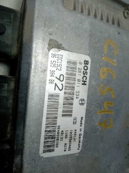 Switchboard engine uce RHT(DW10ATED4) 0281011334 de Peugeot 807 2002-2010 107 CV con 236000 km - pieza usada