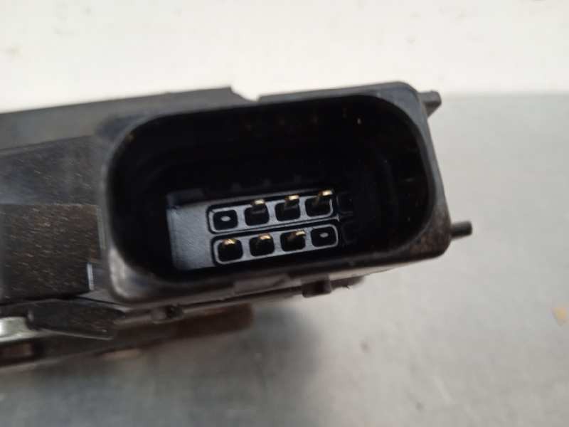 Serrure avant droit B14XER OPT. LDD 13431840 de Opel Corsa d (s07) 2011-2014 90 CV con 124381 km - pieza usada