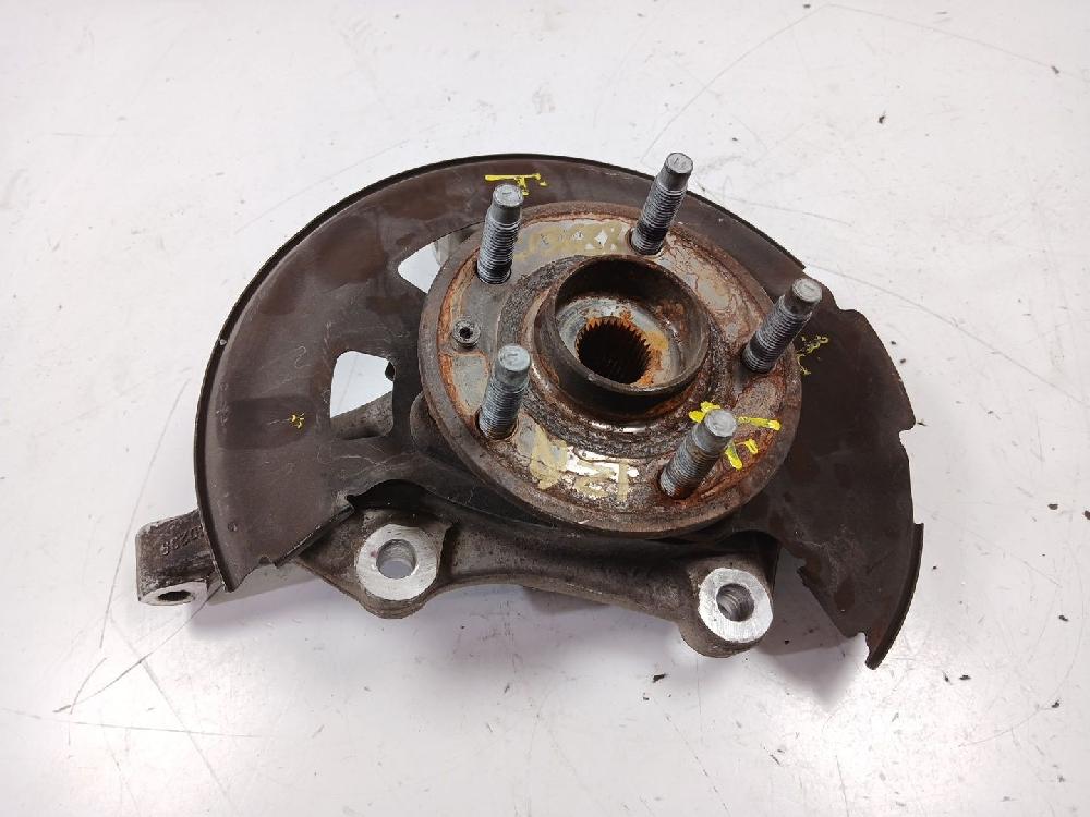 Mangueta delantera izquierda B16DTE 39030299 de Opel Astra k (b16) 2015-0 110 CV con 159909 km - pieza usada