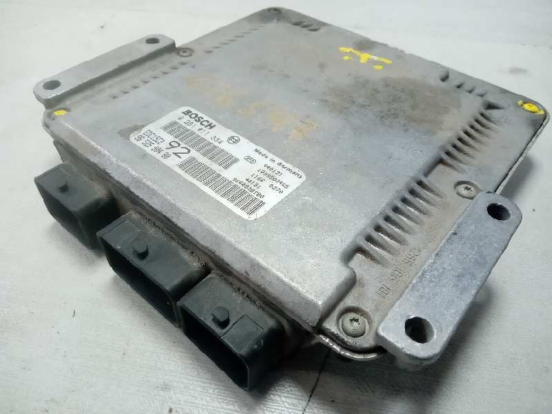 Switchboard engine uce RHT(DW10ATED4) 0281011334 de Peugeot 807 2002-2010 107 CV con 236000 km - pieza usada