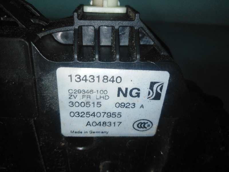 Serrure avant droit B14XER OPT. LDD 13431840 de Opel Corsa d (s07) 2011-2014 90 CV - pieza usada