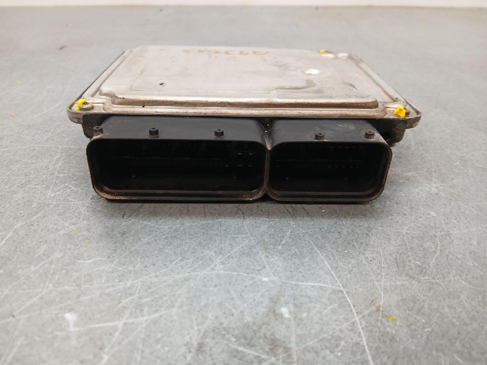 Centralita motor uce Z19DT 0281012533 de Opel Vectra c gts (z02) 2002-2006 120 CV - pieza usada
