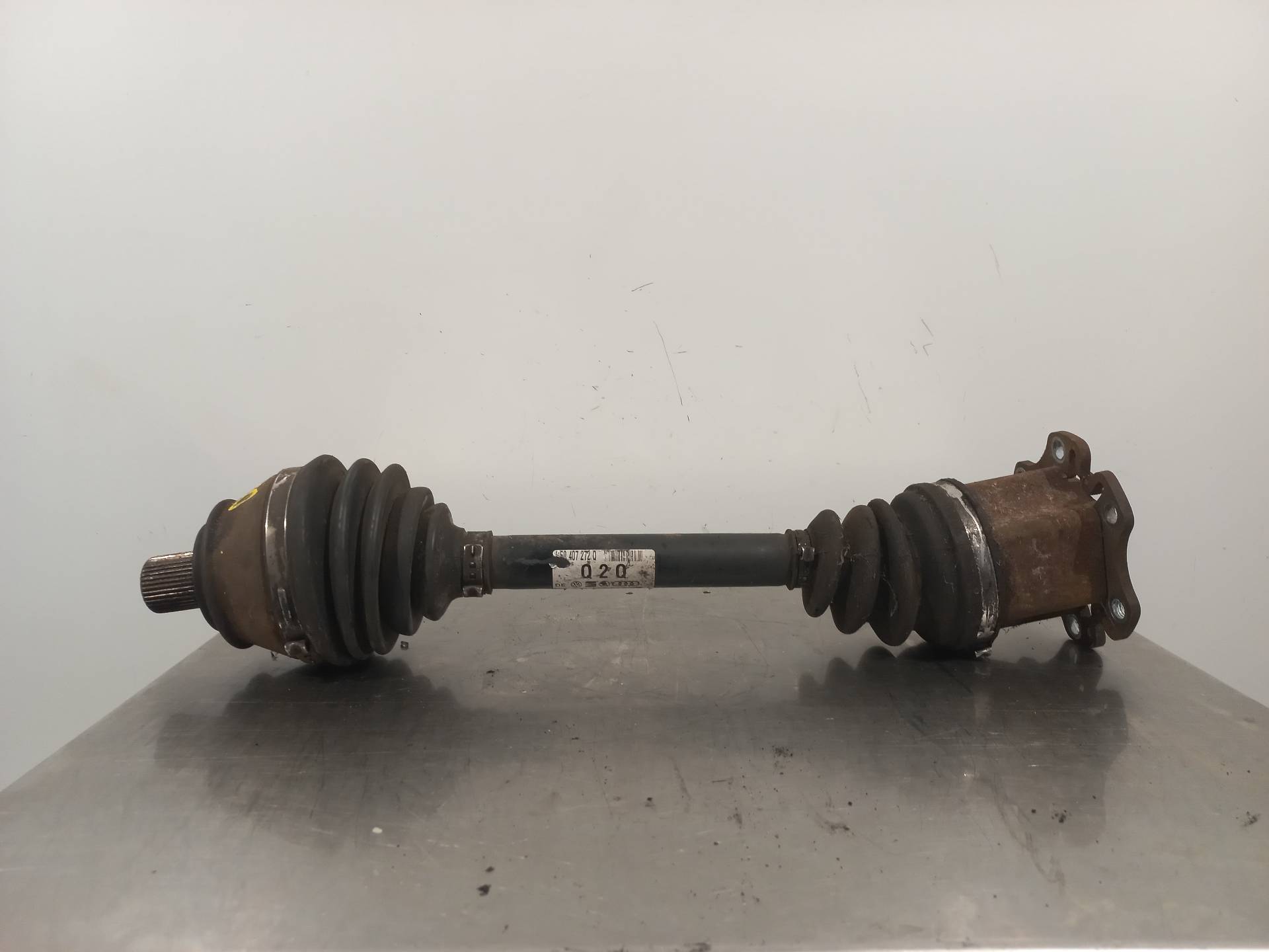 AUDI A8 D3/4E (2002-2010) Front Right Driveshaft 4E0407272Q 26409996