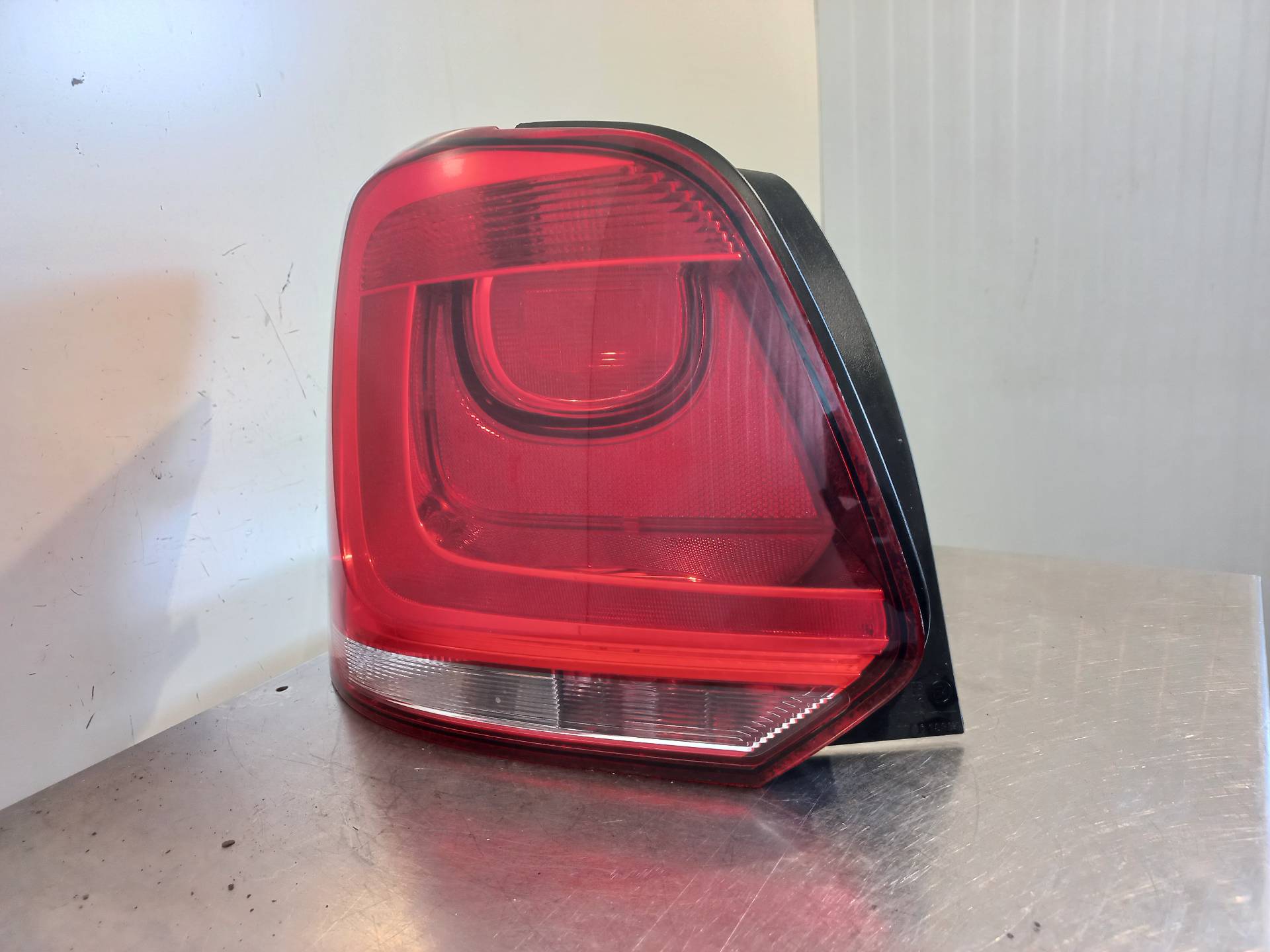 VOLKSWAGEN Polo 6 generation (2017-2024) Rear Left Taillight 6R0945095N 26410905