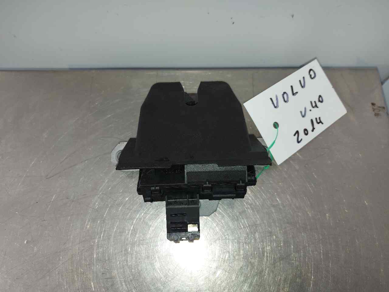 VOLVO V40 2 generation (2012-2020) Tailgate Boot Lock 31335870 26408591