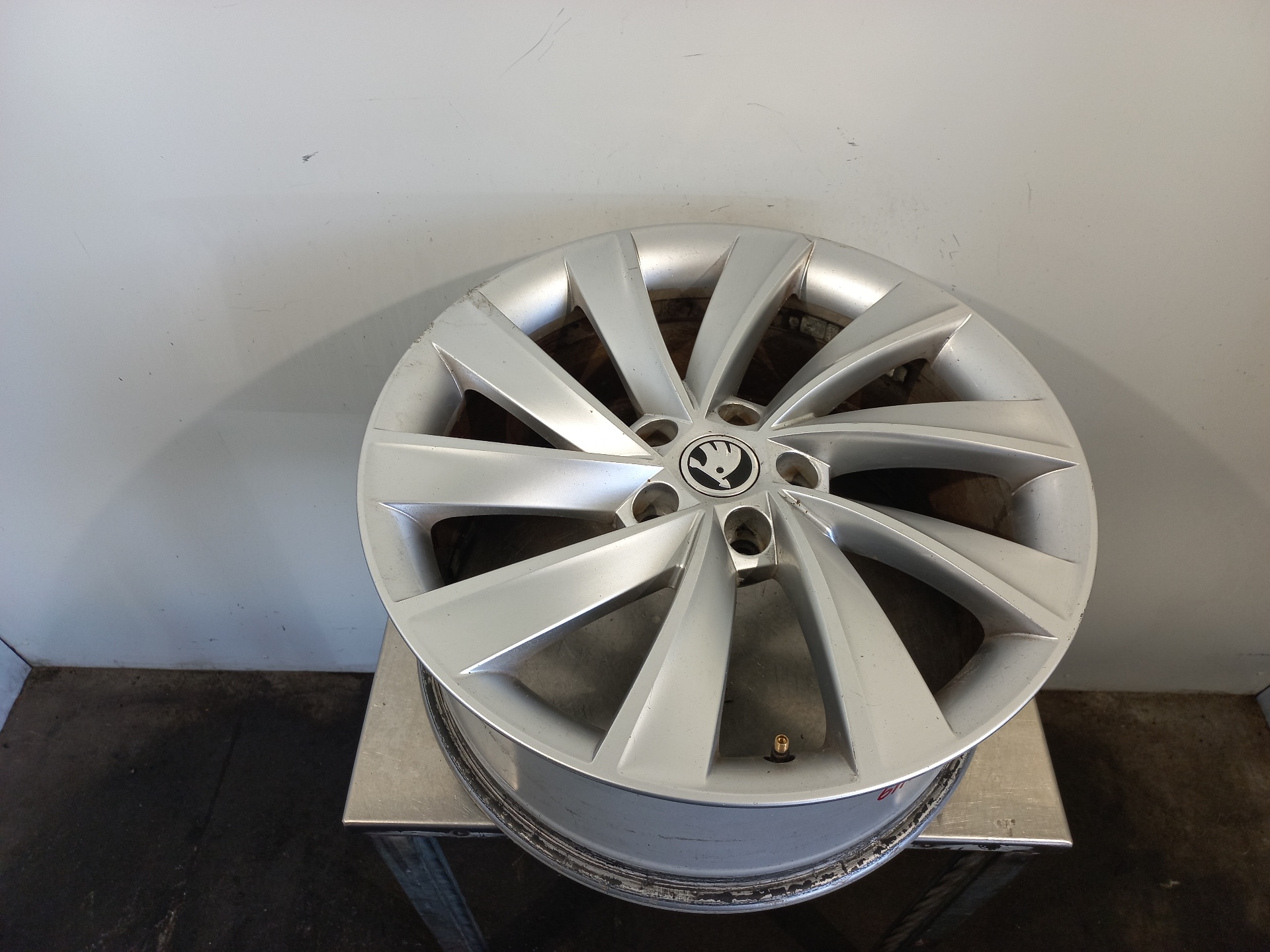 SKODA Superb 3 generation (2015-2023) Wheel 3V0601025AL 26414638