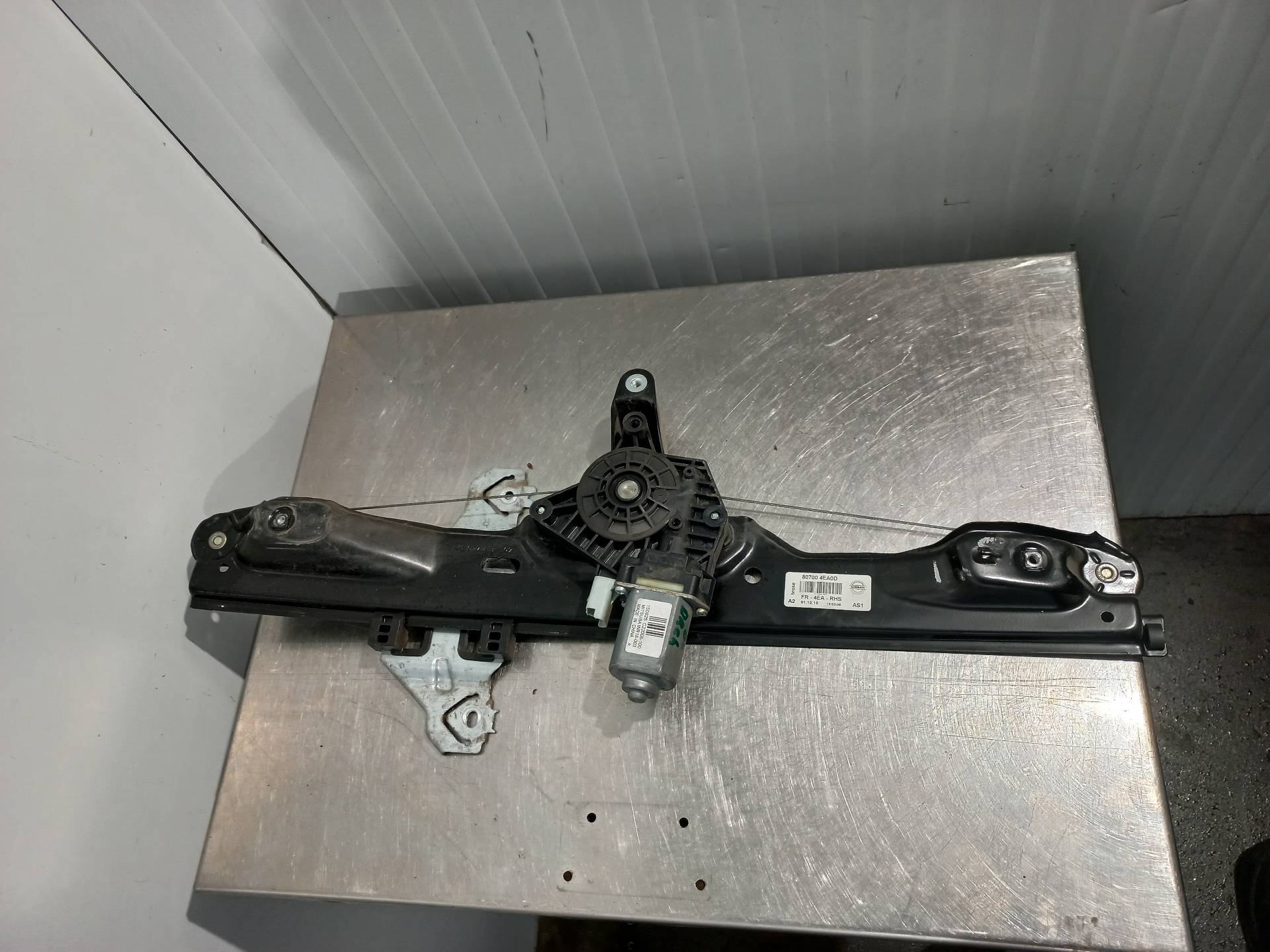 NISSAN Qashqai 2 generation (2013-2023) Front Right Door Window Regulator 807004EA0D 26411228