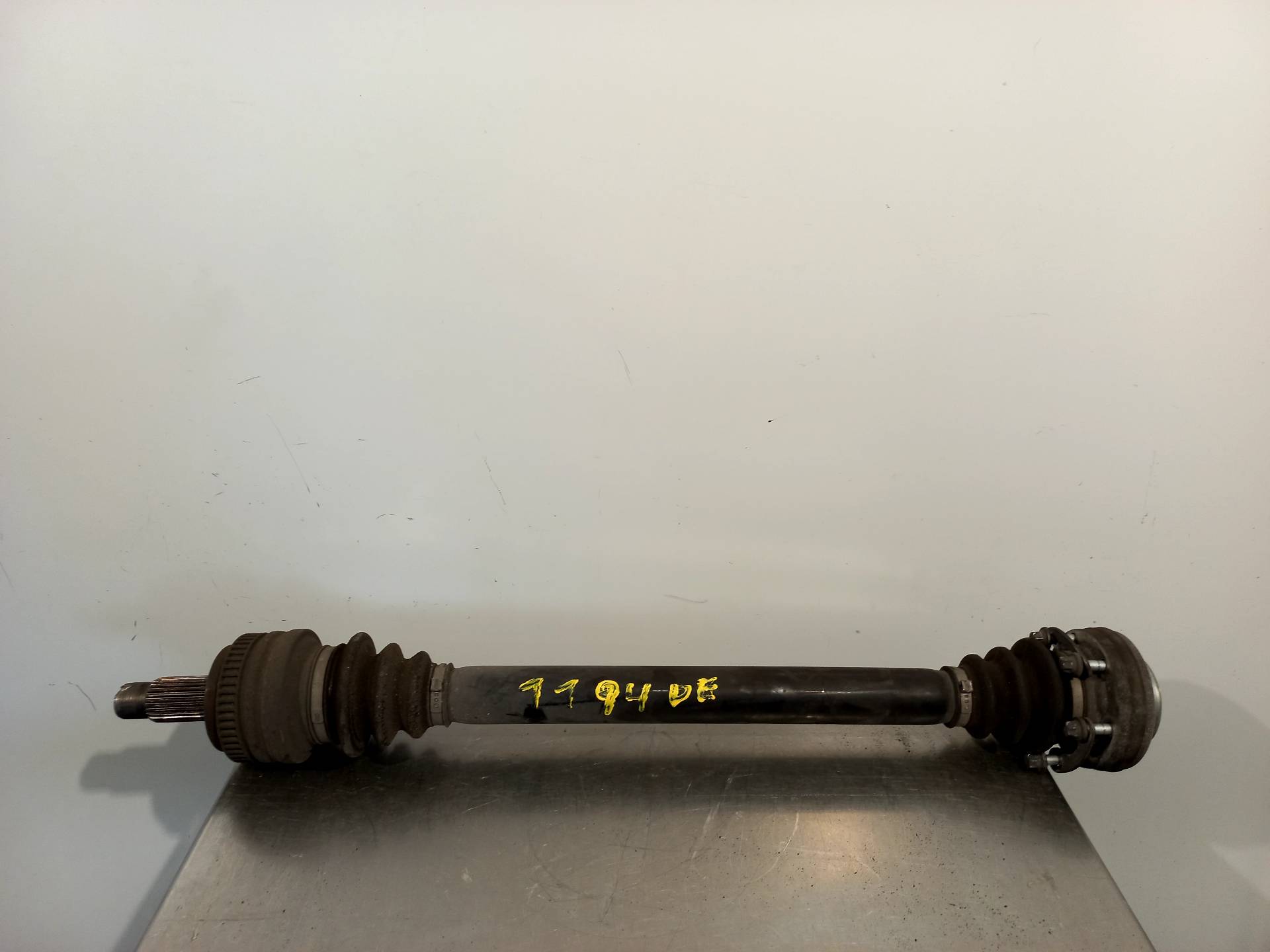 BMW 1 Series E81/E82/E87/E88 (2004-2013) Rear Right Driveshaft 7547628AI02 26409056