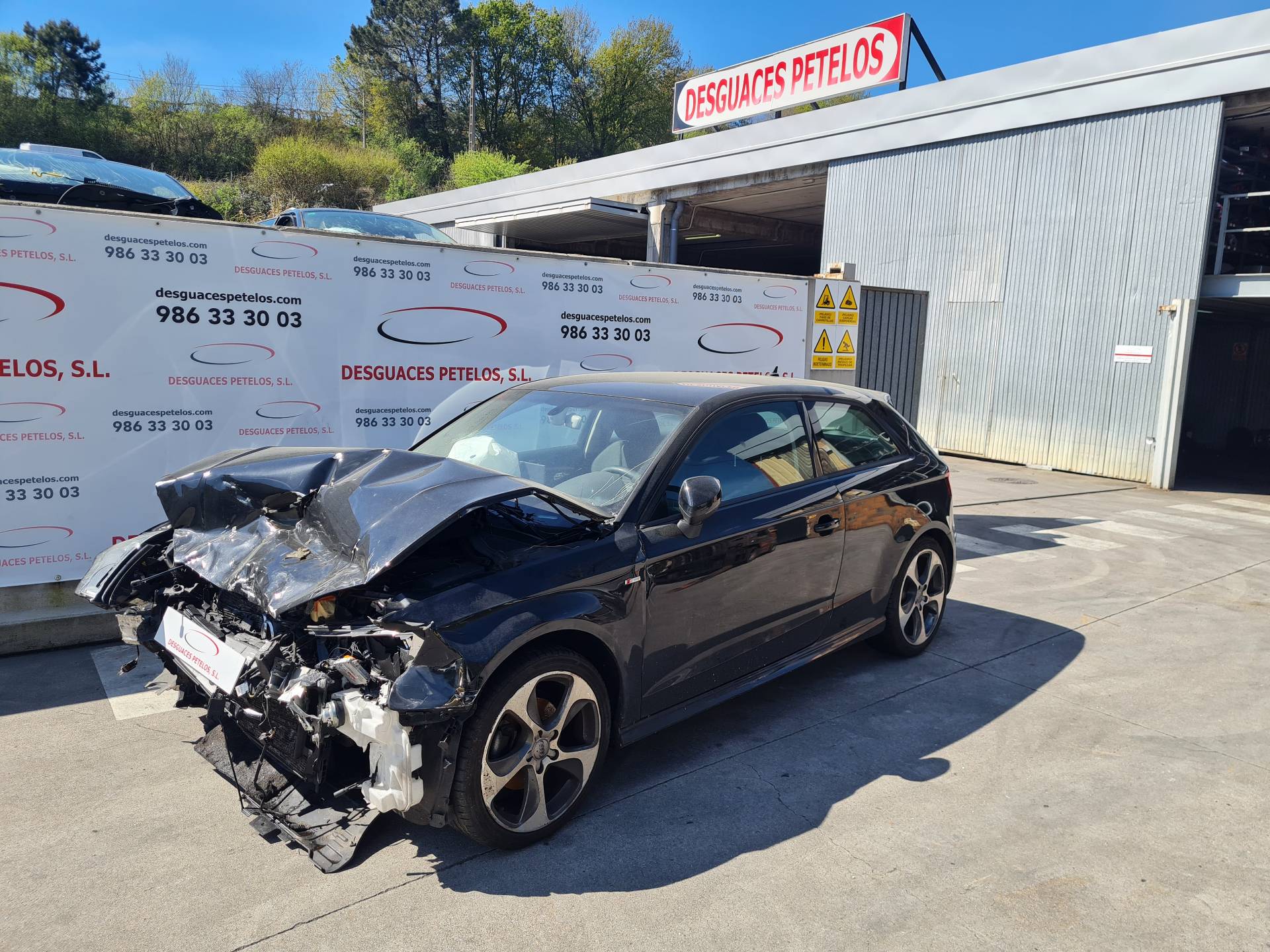 AUDI A3 8V (2012-2020) Încuietoarea ușă stânga față 8X1837015C 26410551