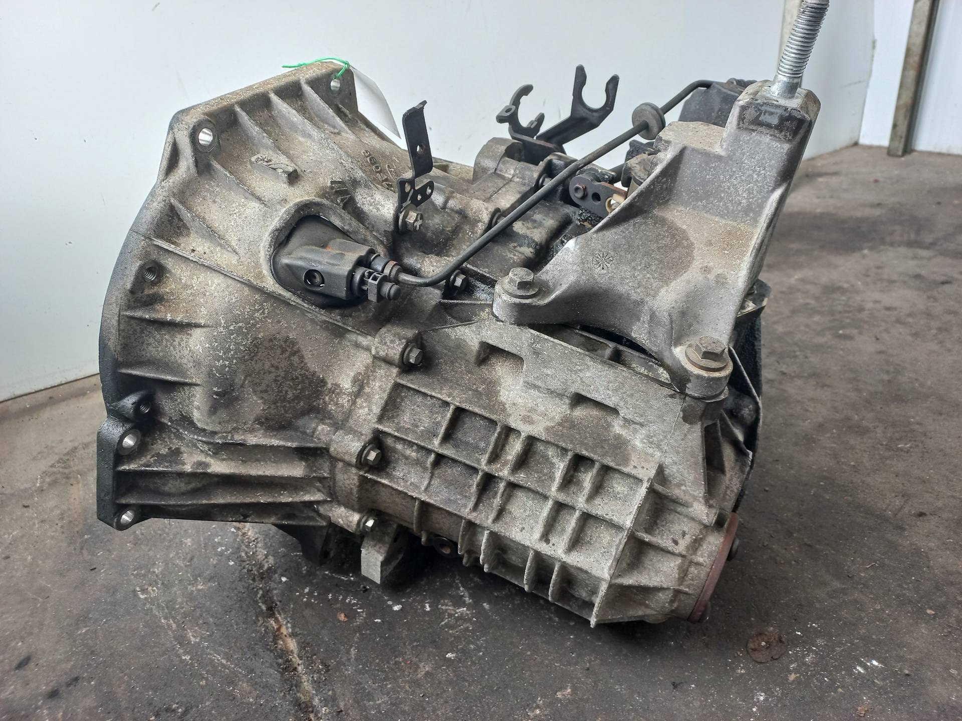 PEUGEOT Focus 1 generation (1998-2010) Gearbox 2S4R7002PA 24292734