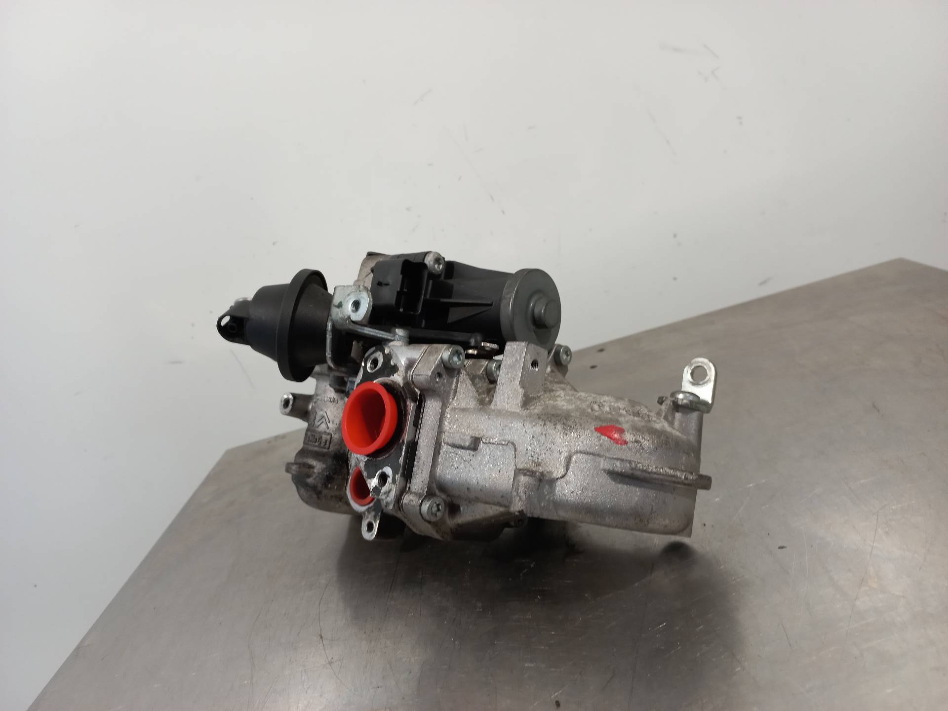 PEUGEOT 508 1 generation (2010-2020) EGR Valve 9802194080 24888875