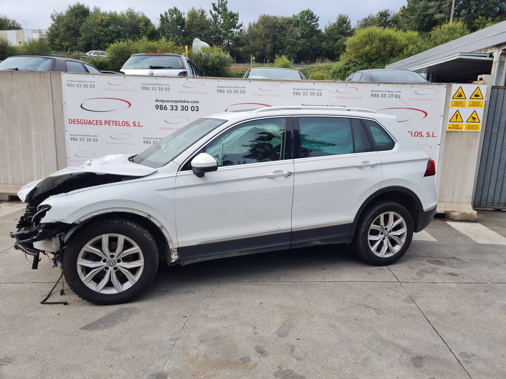 VOLKSWAGEN Tiguan 1 generation (2007-2017) Lève-vitre de porte arrière droite 5NA839462C 26411268