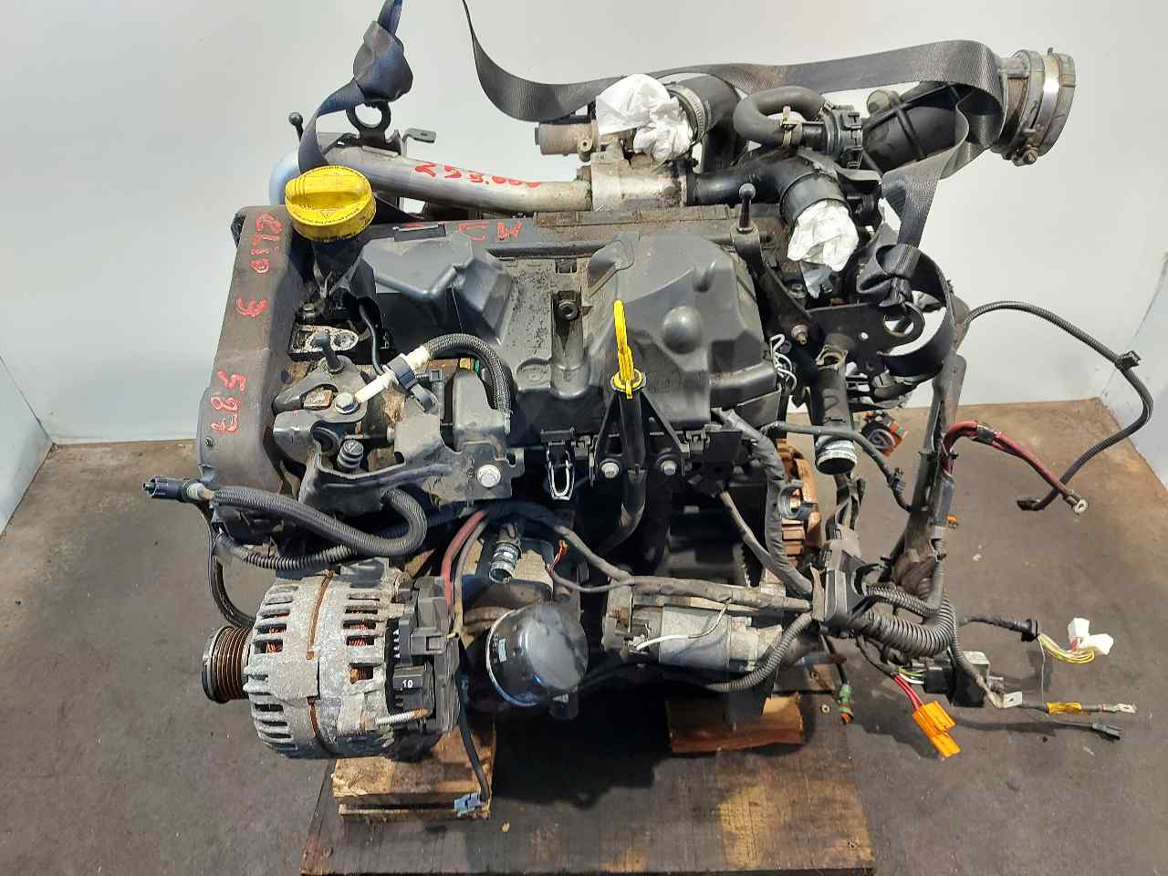 RENAULT Engine K9K768,253000KMS 26407257