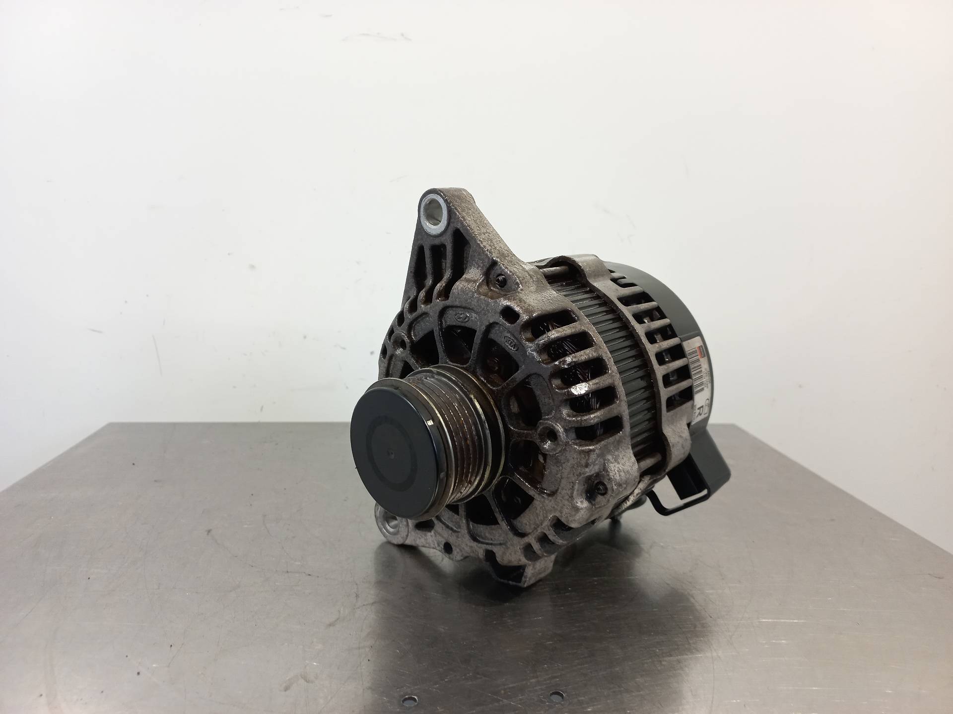 HYUNDAI i40 VF (1 generation) (2011-2020) Alternator 373002A900 24887695