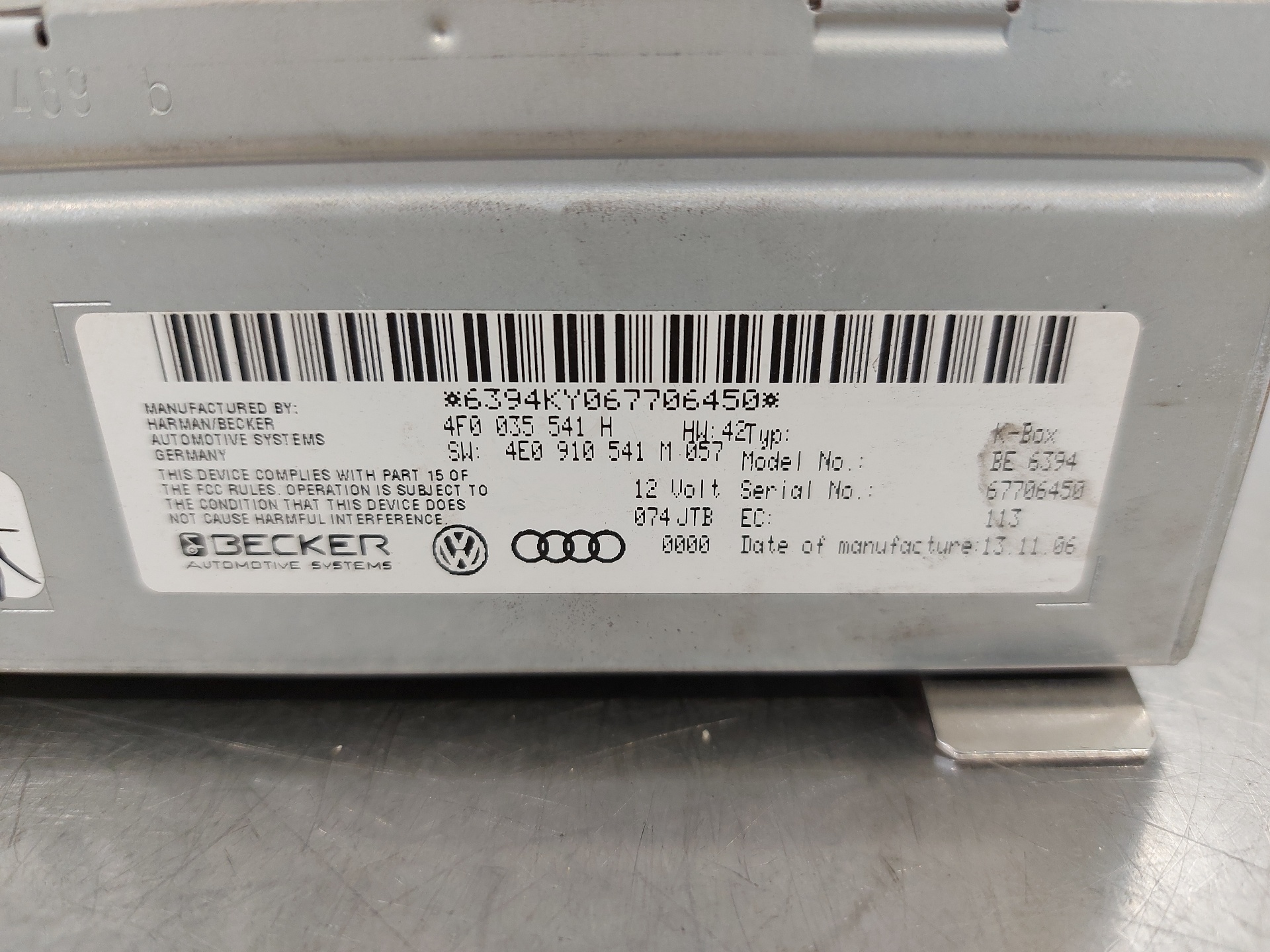 AUDI A6 C6/4F (2004-2011) Αναπαραγωγή μουσικής χωρίς GPS 4F0035541H 24887882