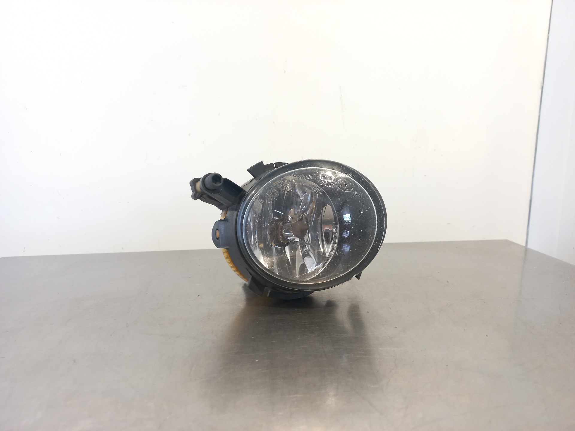 SEAT Toledo 3 generation (2004-2010) Front Right Fog Light 6J0941702B 26418571