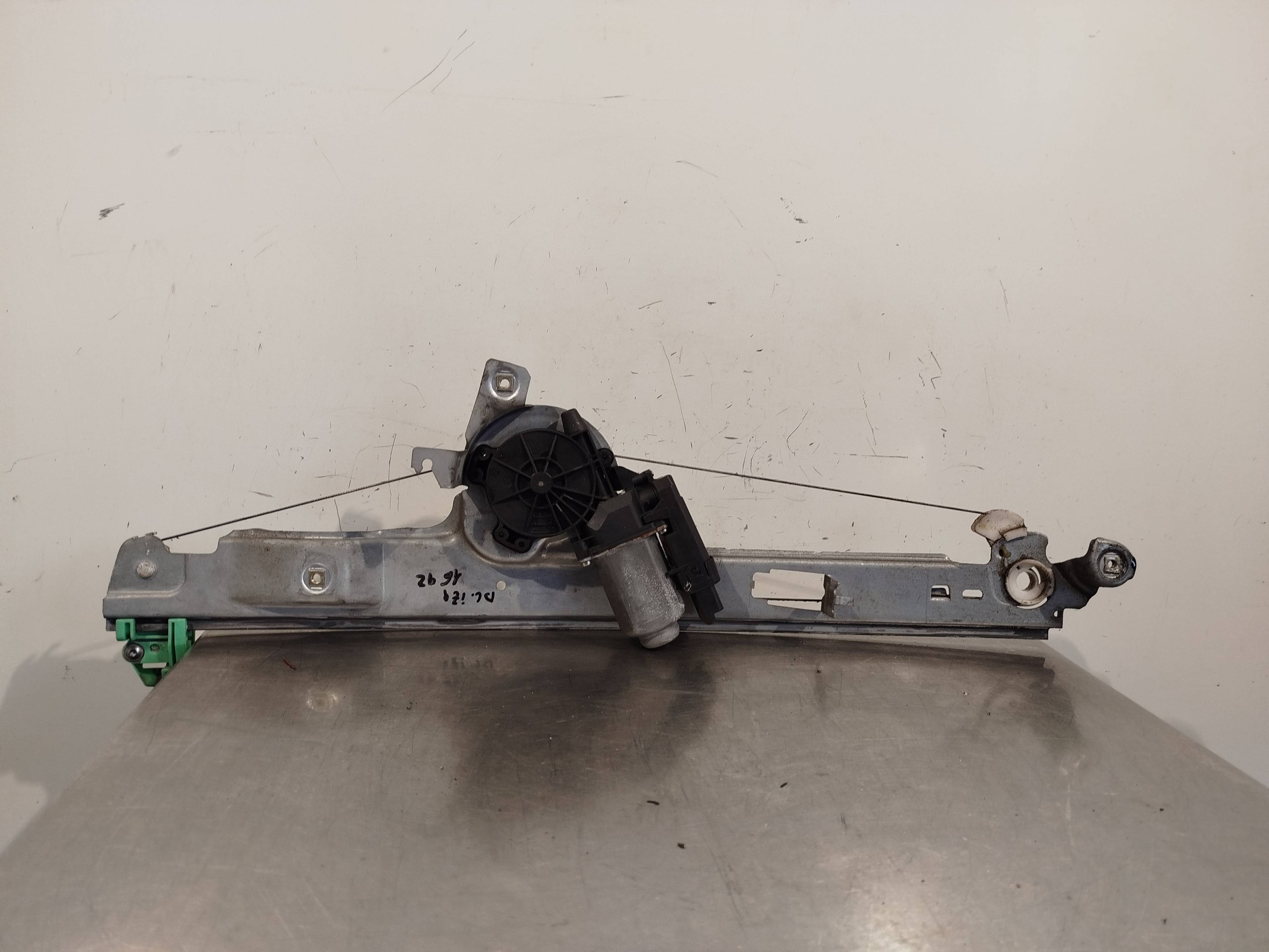 HYUNDAI Scenic 2 generation (2003-2010) Front Left Door Window Regulator 117357B 26415525