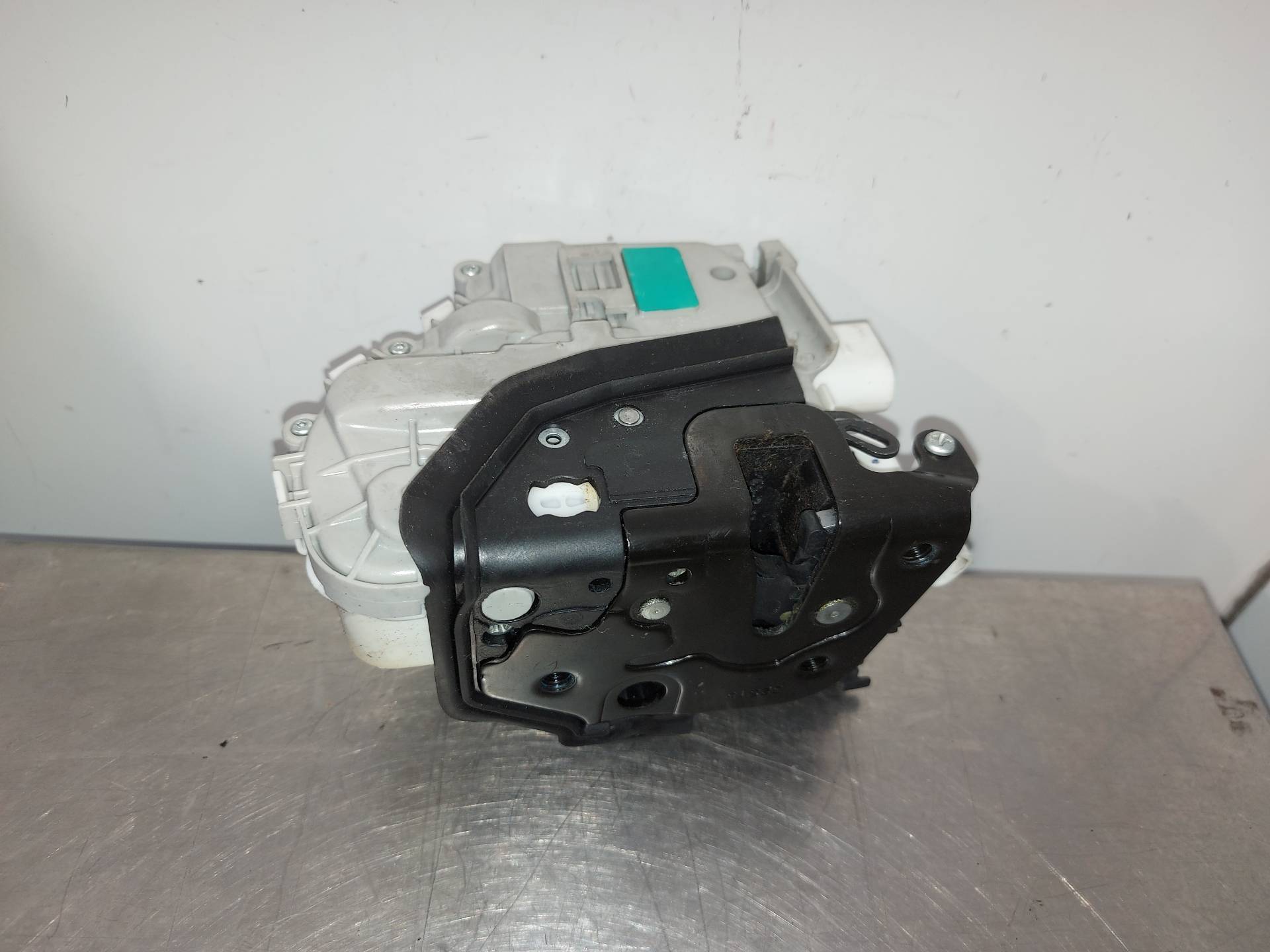 AUDI A3 8V (2012-2020) Front Left Door Lock 8X1837015C 26410551